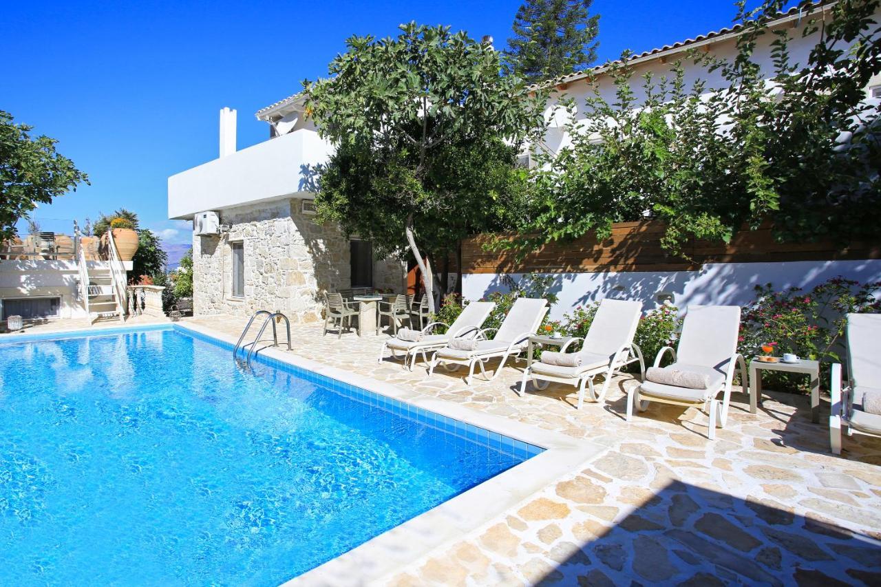 קמילרי Villa Oasis מראה חיצוני תמונה