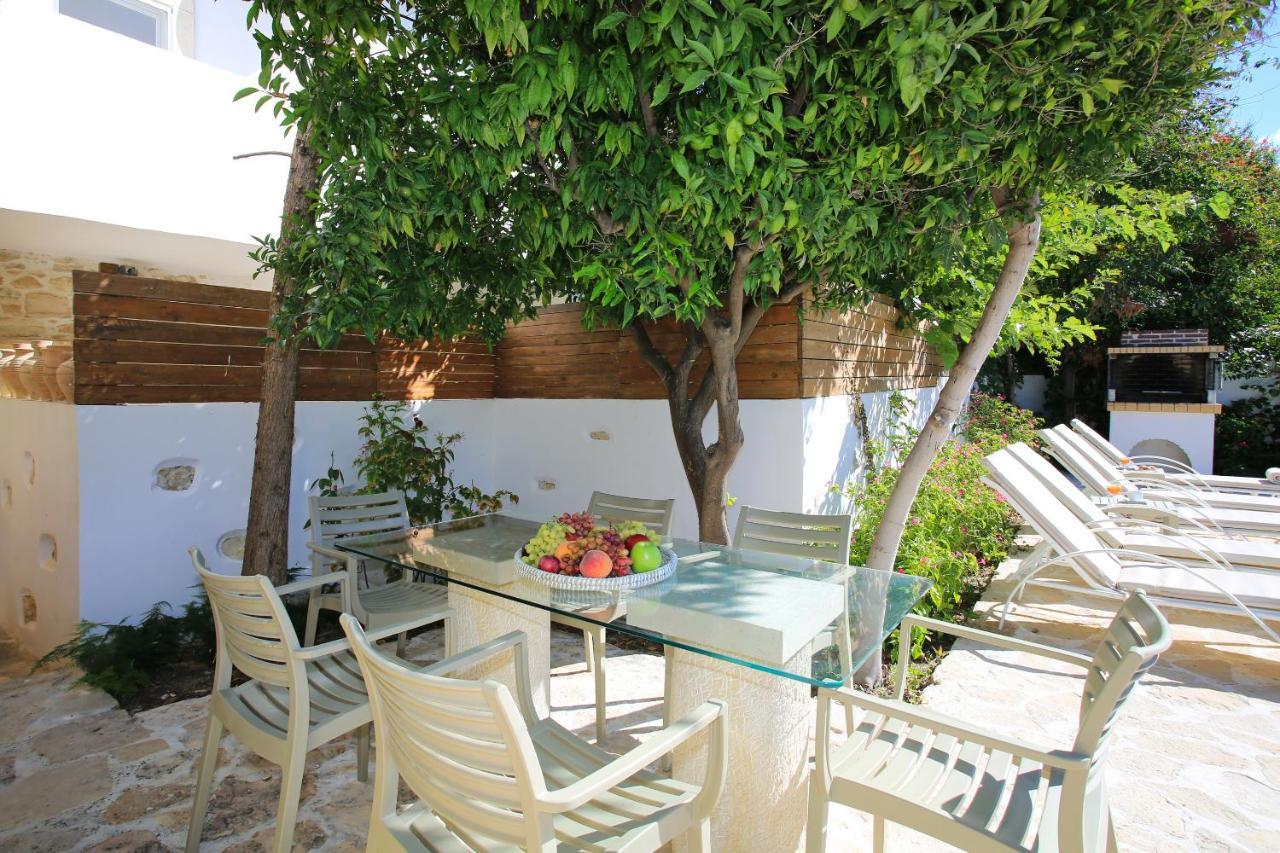 קמילרי Villa Oasis מראה חיצוני תמונה