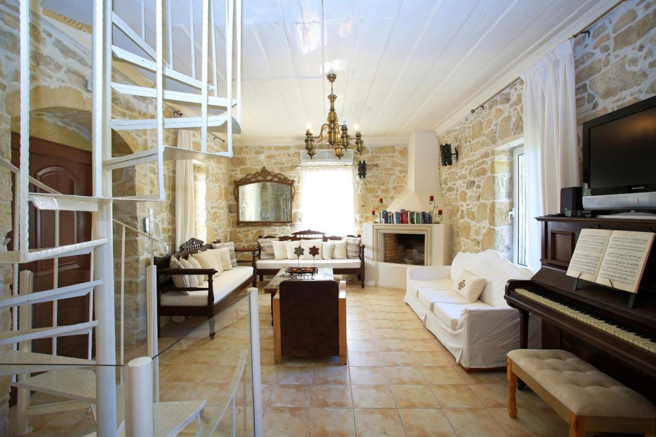 קמילרי Villa Oasis מראה חיצוני תמונה