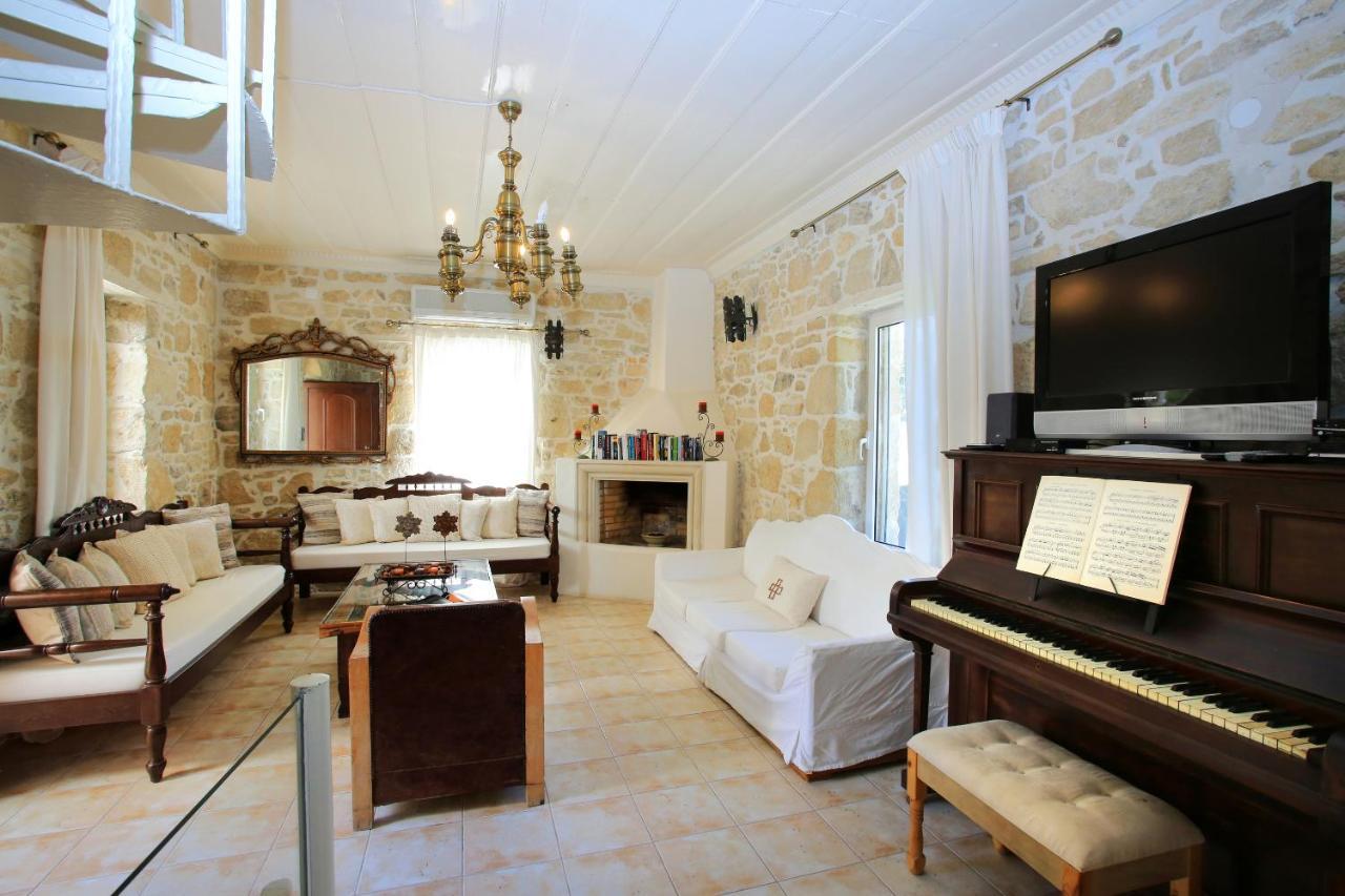 קמילרי Villa Oasis מראה חיצוני תמונה